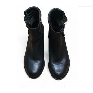Sorel Black Leather Ankle Boots Women's Size 7 Zipper‎ Moto Booties